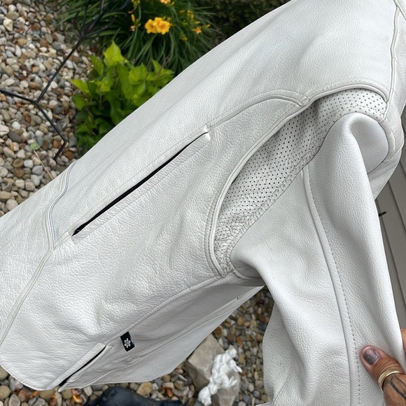 Women’s size extra large leather riding jacket with removable quilted shell - Picture 6 of 15